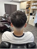 スキンフェードツーブロックショート刈り上げさっぱりメンズ短髪