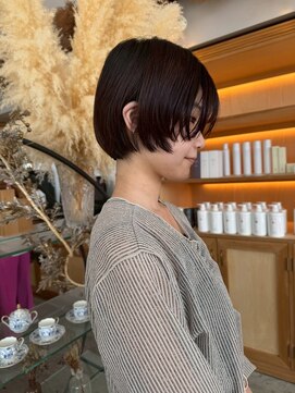 ユラギフロムユイマァル 水島店(YURAGI from YUIMARL) 丸みショートボブ×顔周りレイヤー