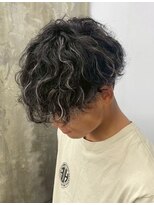 メンズサロン キング 心斎橋店(Men’s salon K!ng) ホワイトメッシュ/ツイスト/ツイスパ/パーマ/メンズ/眉毛/心斎橋