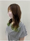 グリーン×毛先カラー