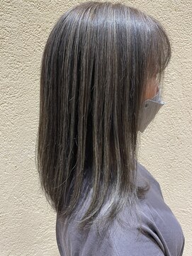 チップタップ 町田店(tip top) 憧れグレージュ × 白髪ぼかしハイライトカラー