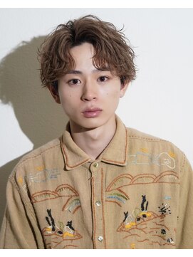 オーシャントーキョーオーバー 渋谷(OCEAN TOKYO OVER) 波巻き束感ショートツーブロックマッシュアップバングコンマヘア