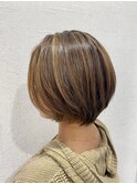 白髪ぼかしにも◎グレーベージュハイライト/ショートボブ