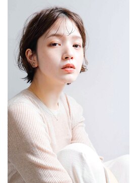 アムネシア たまプラーザ(AMNESIA) 耳だしショート/マニッシュショート/ミルクチョコレート