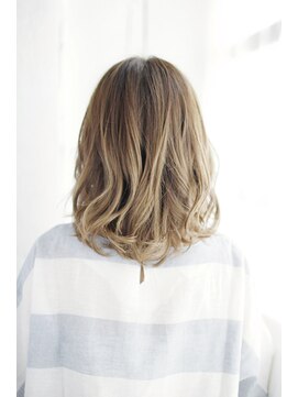 シュシュット(chouchoute) 髪質改善イメチェン似合わせカットハッシュカットフルバング/048