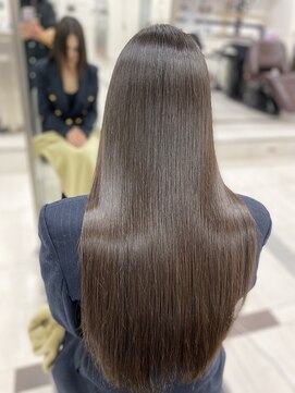 ボヌールウメダ(Bonheur UMEDA) 【西梅田堂島北新地】グレージュブラウンで透明感オフィスカラー