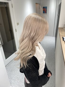 ペレ 渋谷(PELE) h_ デザインカラー/レイヤーカット/ウェットヘア/ベージュ