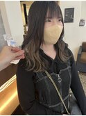 ベージュカラー