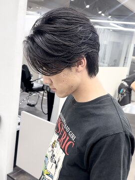 リベル(LIBER) センターパート/毛流れヘア/刈り上げなし/メンズカット/八王子