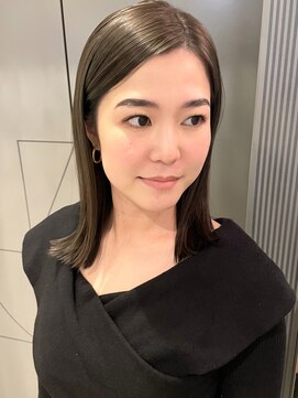 トリコ ショップアンドヘアサロン(tricot shop hair salon) ぱつっとカット タイトミディアム　シアグレージュブラウン