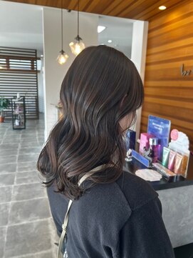 ビーグレイスヒロミ(be Grace HIROMI) 艶髪トリートメント × 20代ふんわりロング
