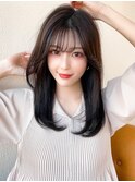 後れ毛が可愛い顔周りハイレイヤーロングチェリーブラウン