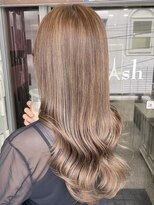 イワッシュ 大和駅店(IwAsh)&nbsp;レイヤーカット/ミルクティーグレージュ/ダブルカラー/ショート