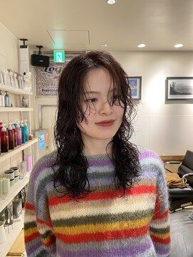 ローグ(Logue) レイヤーカット/パーマ/