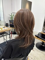 テラス トヨタ(Telasu Toyota) 軽めウルフレイヤーカットと白髪ぼかしカラー◎
