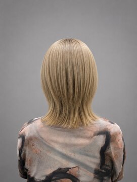 ソラヘアー(SORA hair) ハイトーンベージュ×くびれボブ