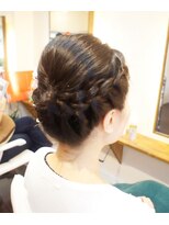 みつばちの美容室&nbsp;スッキリ可愛い編み込み