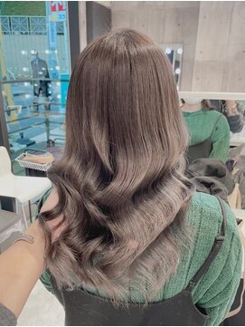 ワンズナゴヤ 名古屋栄店(ONE's NAGOYA) スペインカールスパイキーショートフェザーパーマブルーブラック