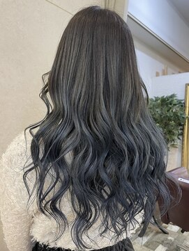 ラビス 浦和(Lovis) デザインカラー/レイヤーカット/ウェットヘア/夏のヘアアレンジ