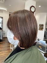 美容室 夢先案内&nbsp;白髪ぼかしハイライトで白髪染めでも透明感◎