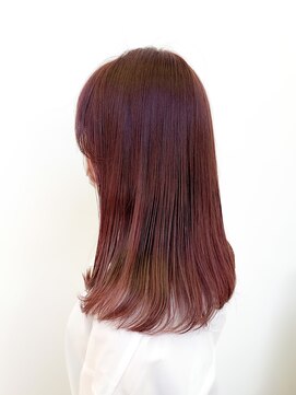 アッシュ 十日市場店(Ash) ミディアムストレート イヤリングカラー