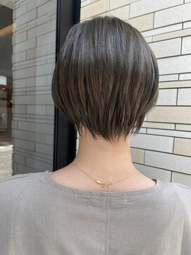 ピカイチ(pikaichi) *pikAicHi*首元すっきりショート　髪質改善