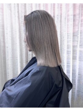 イリ(Ili) ミルクティーベージュ