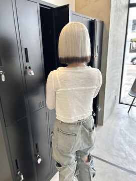 ムード タテマチ(mood tatemachi) ホワイト×ブラックデザインカラー◎