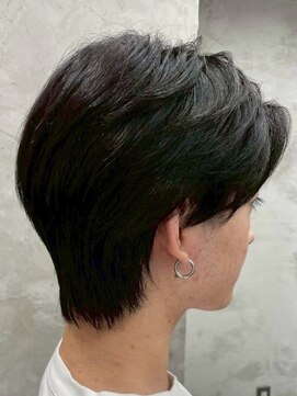 ハーシーバイアポロ 相模大野(HERSHE by apollo) MEN’S HAIR/ブルーブラック/フェザーパーマ/ハイライト