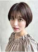 「岩田莉奈」40代50代に人気の似合わせ丸みショートボブ　新宿