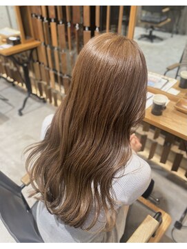 ロロネー 池田(Lolonois) ブリーチなしでできるベージュカラー