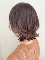 トゥーナ 表参道(tona) ミディアムレイヤー、外ハネボブ、グレージュ、脱白髪染め☆