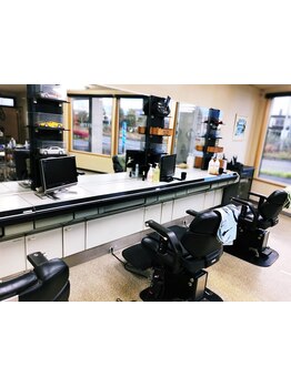 【苫小牧/駐車場有】アットホームな雰囲気でプライベート空間を堪能できるbarber"CUT club T's"