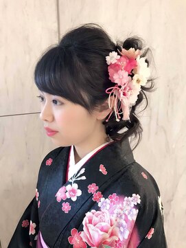 ヘアアンドメイク オプシス(Hair&Make OPSIS) 大人っぽさと可愛いさを併せ持つ、欲張りサイドアップスタイル♪