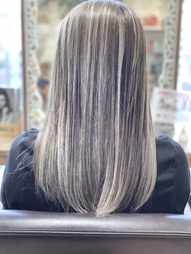 グランアージュ 錦糸町(grandage) ホワイトカラー&インナーカラー【グランアージュ錦糸町店】