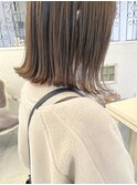 【ハイライト】【オリーブベージュ】肩でくびれるタイトなロブ