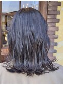 黒髪ミディアム
