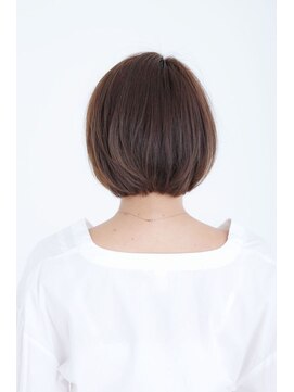 ピールアーク(peal ark) 20代30代大人ショートボブ×小顔カット丸みショート