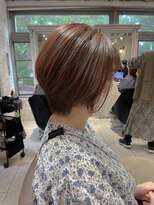 ティエル(TieLu)&nbsp;都内大人気スタイル×くびれショート×ピンクグレージュ