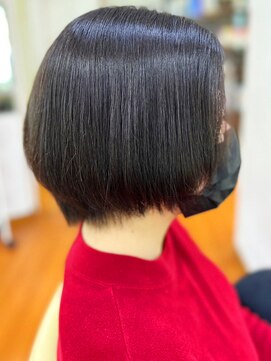 アークスヘアー 暗髪アッシュ髪質改善大人可愛い小顔ショート丸みボブ