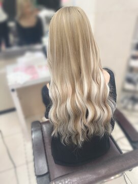 オズ 梅田店(OZ) ベージュ×ホワイト#ハイライト#ミディアムから#エクステ80枚