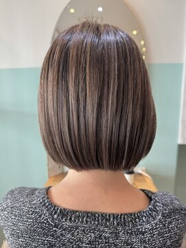 アンフィ 矢向(Anphi) 2-9 白髪ぼかしハイライト