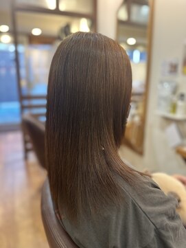 フリージア(freesia) 髪質改善/艶髪ロング/ヘッドスパ