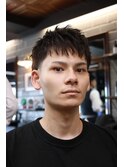 スパイキーショート フェード メンズ