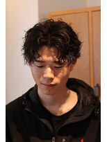 メゾン(Maison)&nbsp;波巻きツイストスパイラルシャドウパーマセンターパート