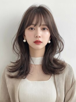 アンダーバーホワイト 栄店(_WHITE)の写真/【栄駅】あなたらしさを大切に◇ミリ単位までこだわった技術でフェイスラインも綺麗に魅せる!
