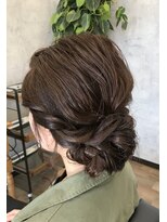 ティーブリッジ ライフヘア(T.BRIDGE lifehair) ラフシニヨン