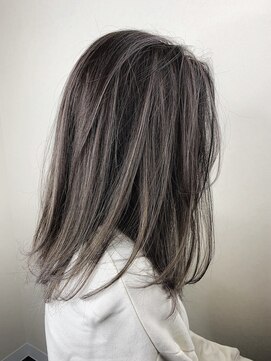 トレヘアー(tRe hair) 外国人風エアタッチバレイヤージュ