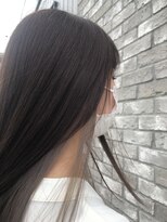 ソレカ(SORECA)&nbsp;暗髪×シルバーインナーカラー