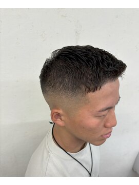 イナバ(Hair Life INABA) フェードカット+濡れパン